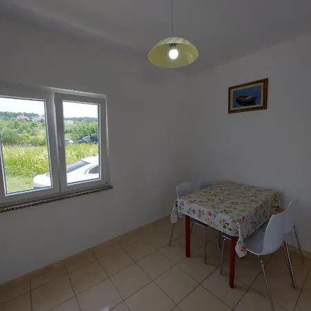 Apartment Ante *